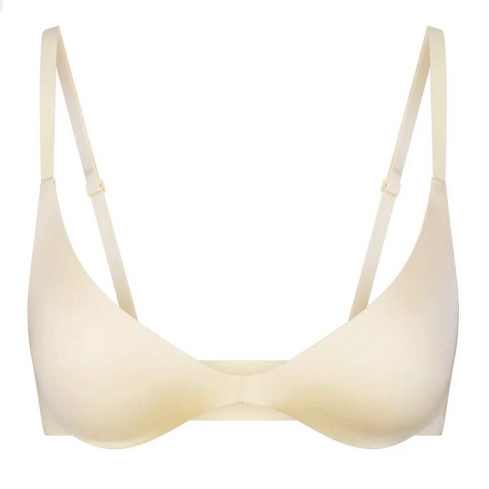 SKIMS Wireless Form Super Push-Up Bra